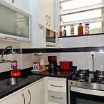 2 Blocos Da Praia De Copacabana Posto 3